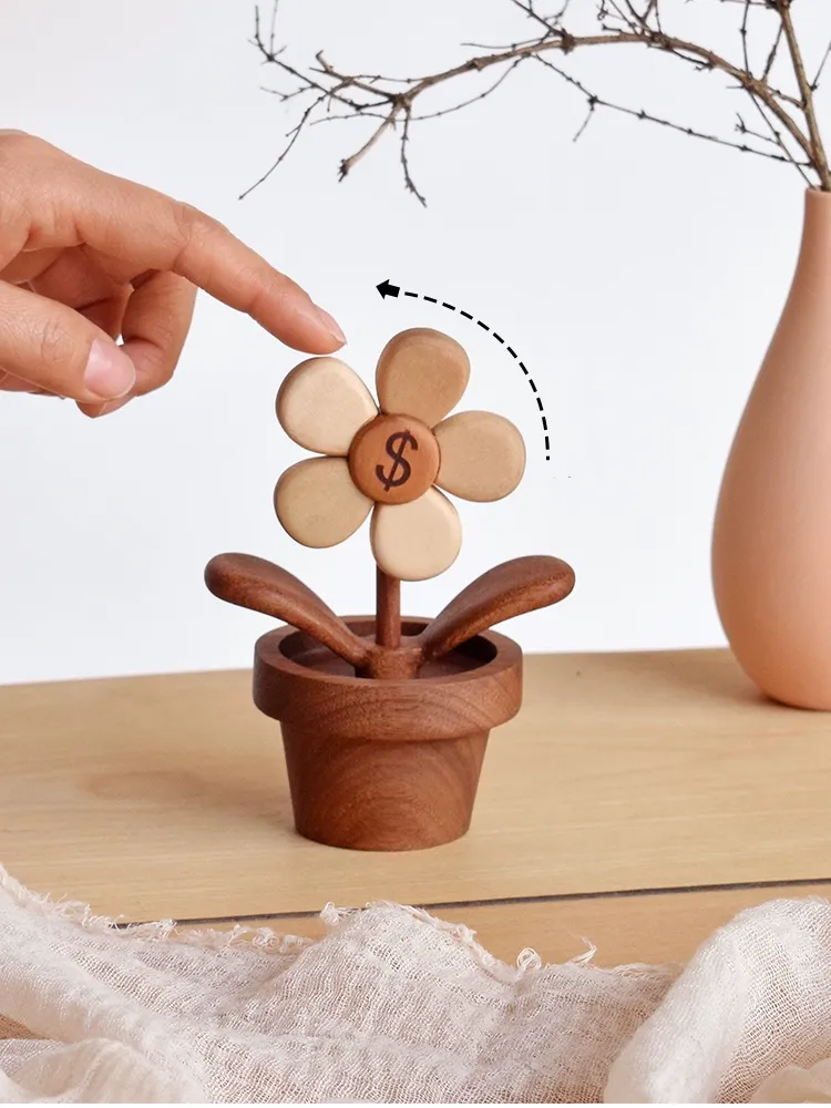 Solid wood flower ornament with spinning petals for fortune and tranquility