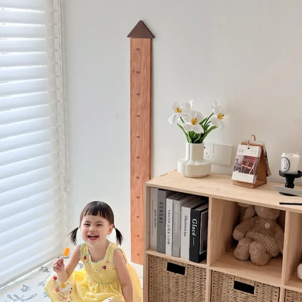 Wooden growth chart for children, wall-mounted height ruler