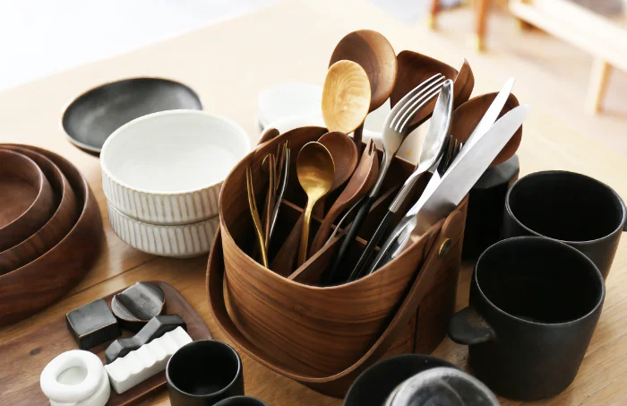 Perfect for home decor, this wooden basket is great for storing small items like cosmetics