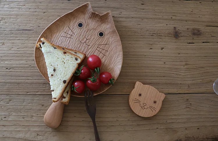 Trendy and versatile wooden trays designed in a cat shape, perfect for modern homes