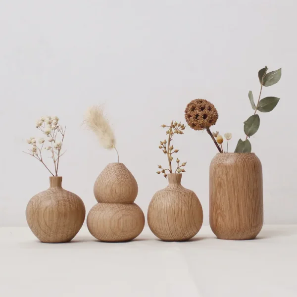 Minimalist ins-style wooden vase, perfect for dry flower arrangements